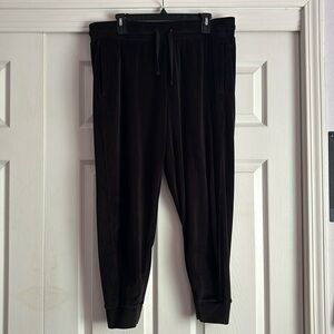 Black Velvet Soft Sweatpants Size 0X/14W